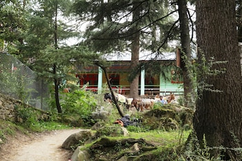 The Rainbow Inn & Cafe 