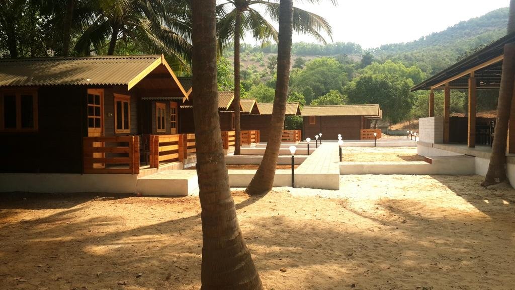 Kudle Ocean Front Resort 