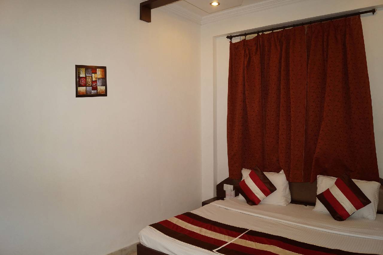 Optimum Sheela Inn @ Taj 