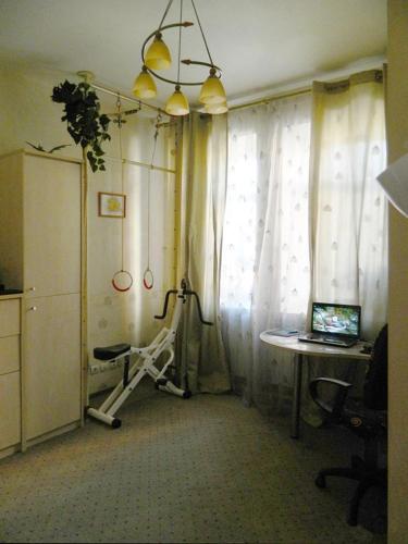 Apartment On Meridiannaya Ulitsa 6 