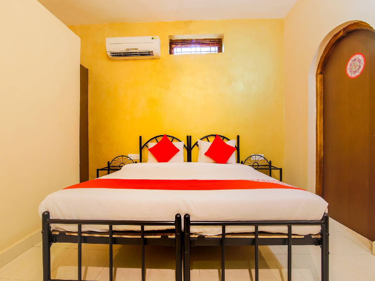 Oyo 7686 Rose Garden Standard Rooms 