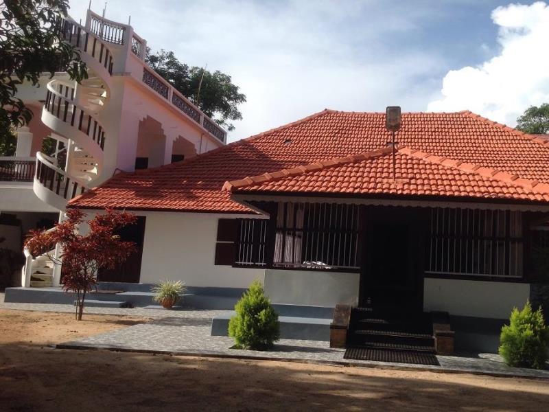 Sandradeepam Holiday Resort 