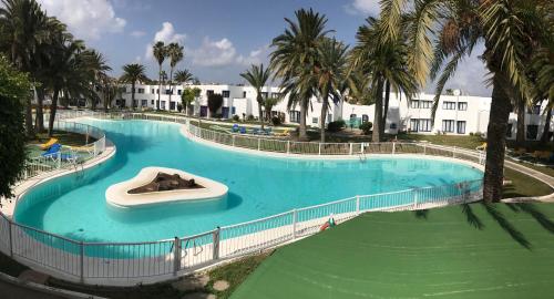 Apartamentos Playa Los Barqueros 