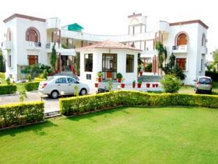 Hotel Sanctuary Resort 