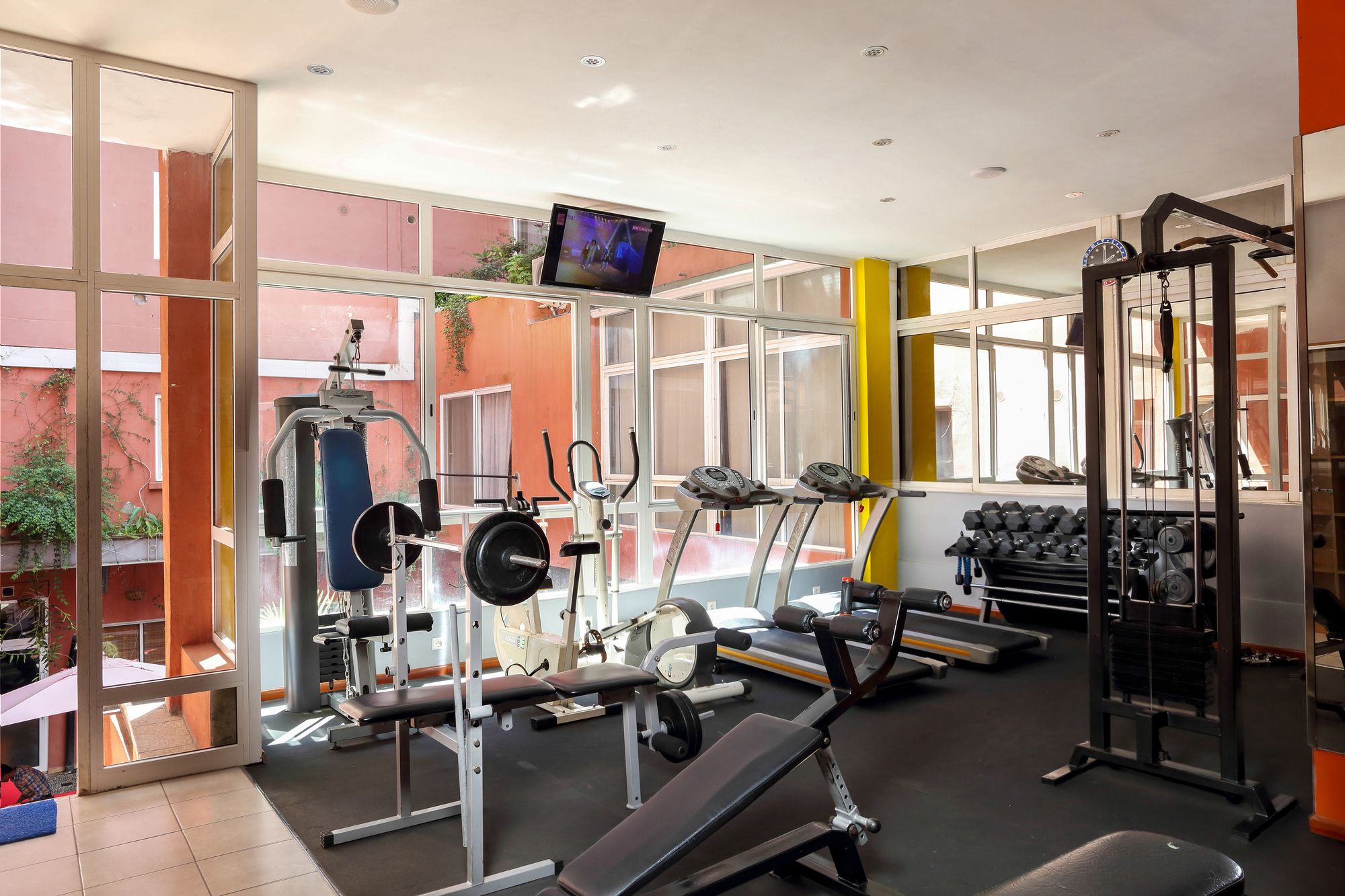 Le Grand Mellis Hôtel & Spa (ل گرند ملیس هôتل و اسپا) 