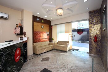 Oyo 4727 Hotel Sangam Pacific Lobby Sitting Area