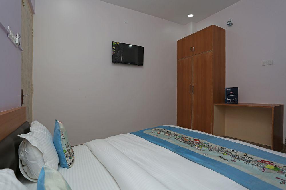 Oyo 9342 R D Green Resort 
