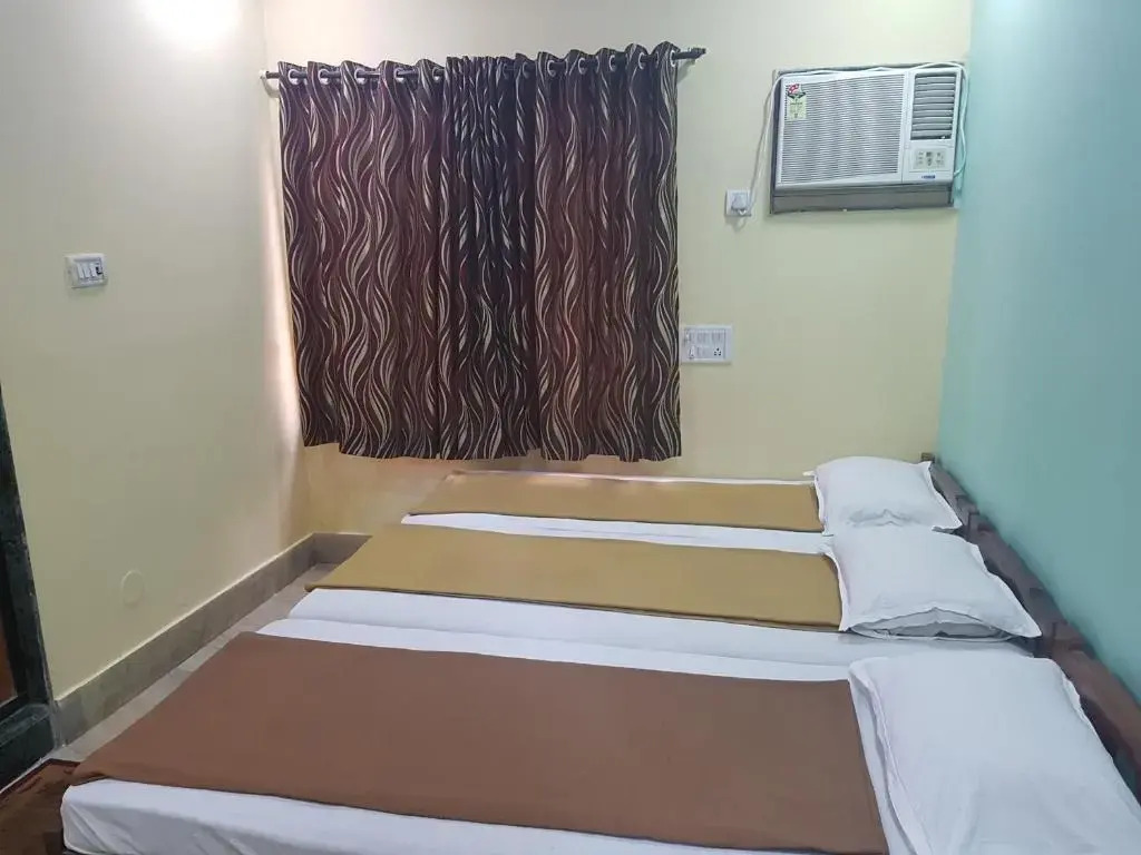 Hotel Sai Shradha 