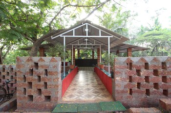 Lotus Eco Beach Resort Murud 