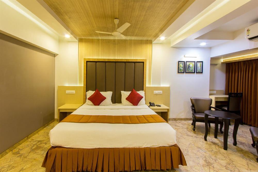 Zo Rooms Palm Beach Road Belapur (زو رومز پالم بیچ رواد بلاپور) 