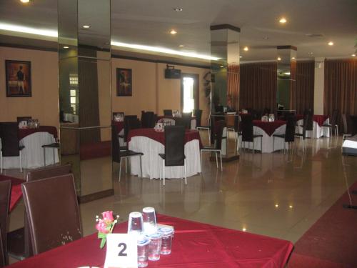 Imperial Hotel 