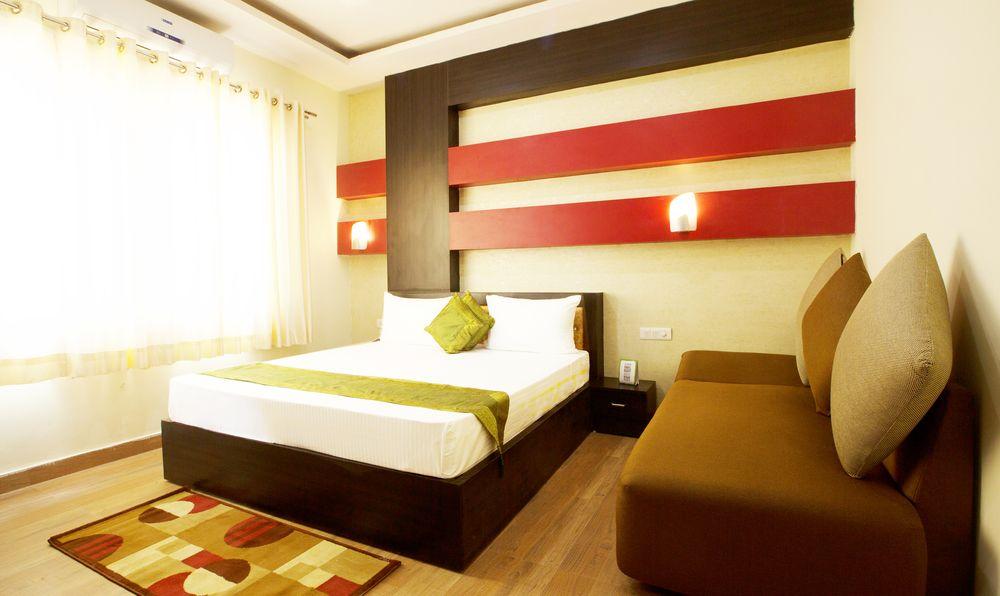 Vibhav Grand 