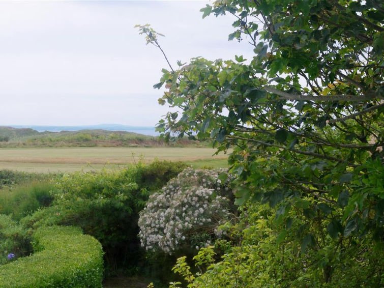 Holiday Home Trevose (هالیدی هوم ترووس) 