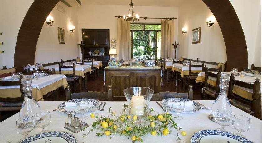 Albergo Ristorante La Pietra 
