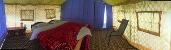 Auspicious Camps And Cottages Guestroom