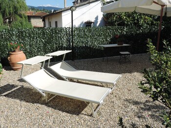 Chiantirooms Guesthouse Garden