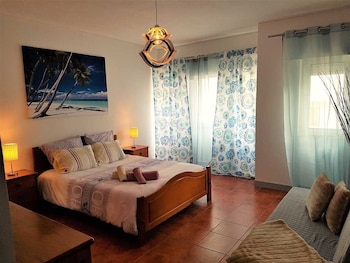 Caparica Central Apartment By Host Point Featured Image
