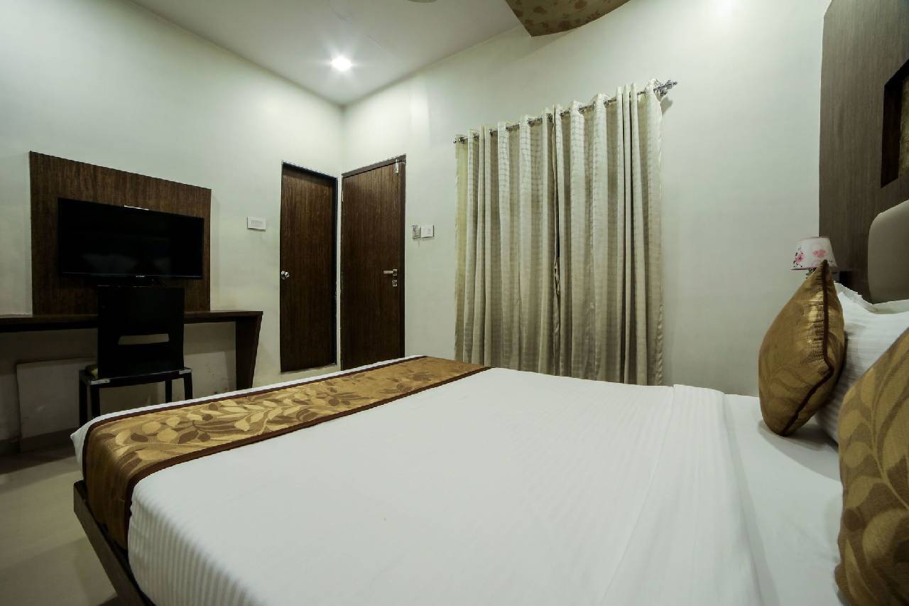 Oyo 4186 Hotel Oyster 