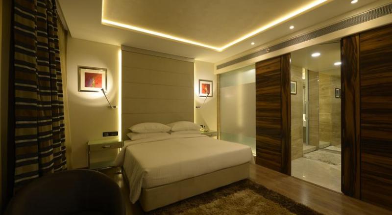 Genesis Hotel Near Mumbai Airport Room