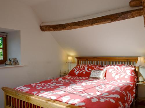 Cruck Cottage 