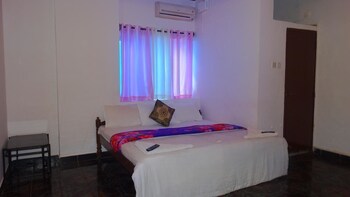 Thomson House Guestroom