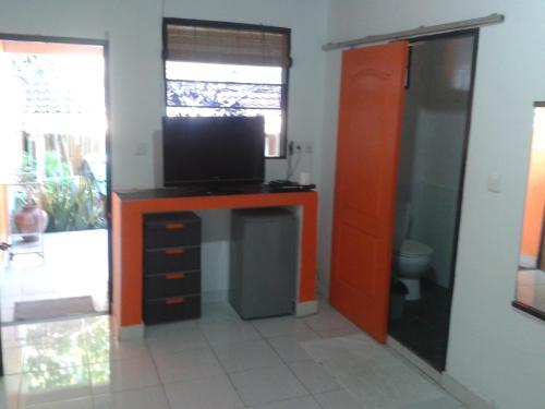 Ari Home Stay 