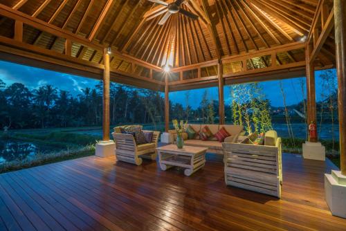 Tunjung Putih Villa 