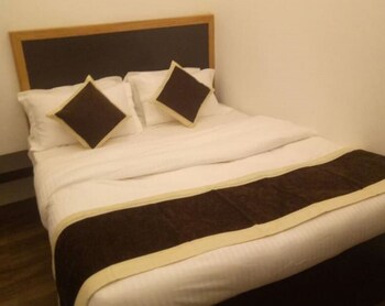 Hotel Nandini Guestroom