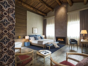 Relais San Giuliano Guestroom