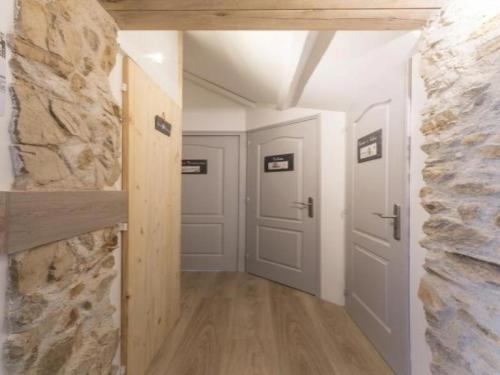 House Ti Line (هاوس تی لین) 