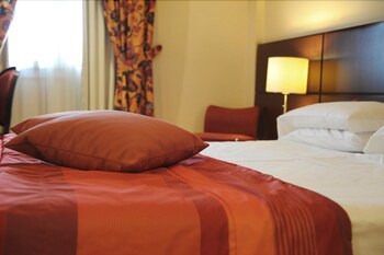 Hotel Casali Guestroom