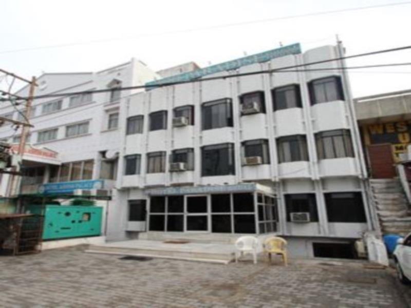 Hotel Paradise Guest House 