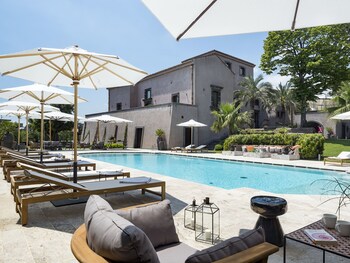 Relais San Giuliano Outdoor Pool