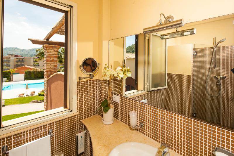Alcantara Resort Room