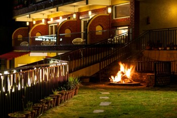 Nirvana Lodge & Lounge Mussoorie Property Amenity