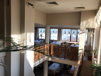 Hotel Restaurant Chairite (هتل رستاورانت چیریت) 