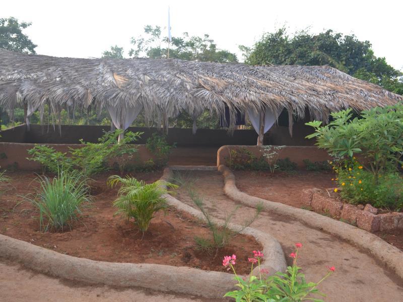 Banyan Tree Yoga (بانیان تری یوگا) 