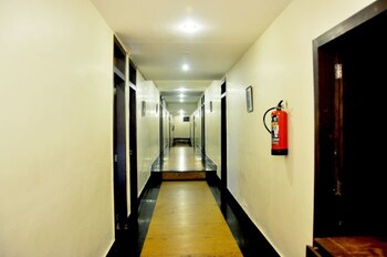 Hotel New Shalimar Hallway