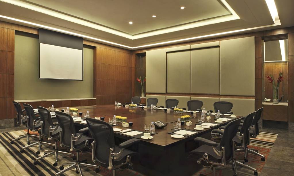 The Leela Ambience Gurgaon Hotel & Residences Mahagony board room panorama