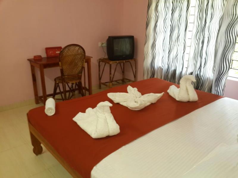Coral Cove Beach Resort 