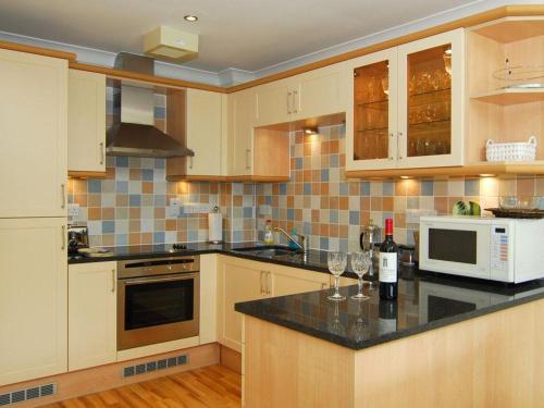 6 Crabshell Quay Kingsbridge 