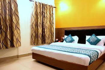 Oyo Rooms Mussoorie Library 