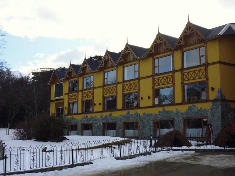 Los Yamanas (لوس یاماناس) General view