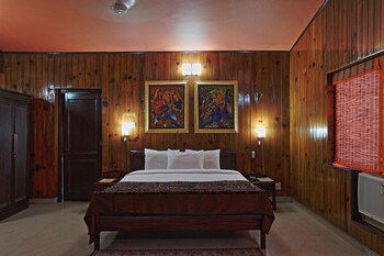 Corbett Riverside Resort 