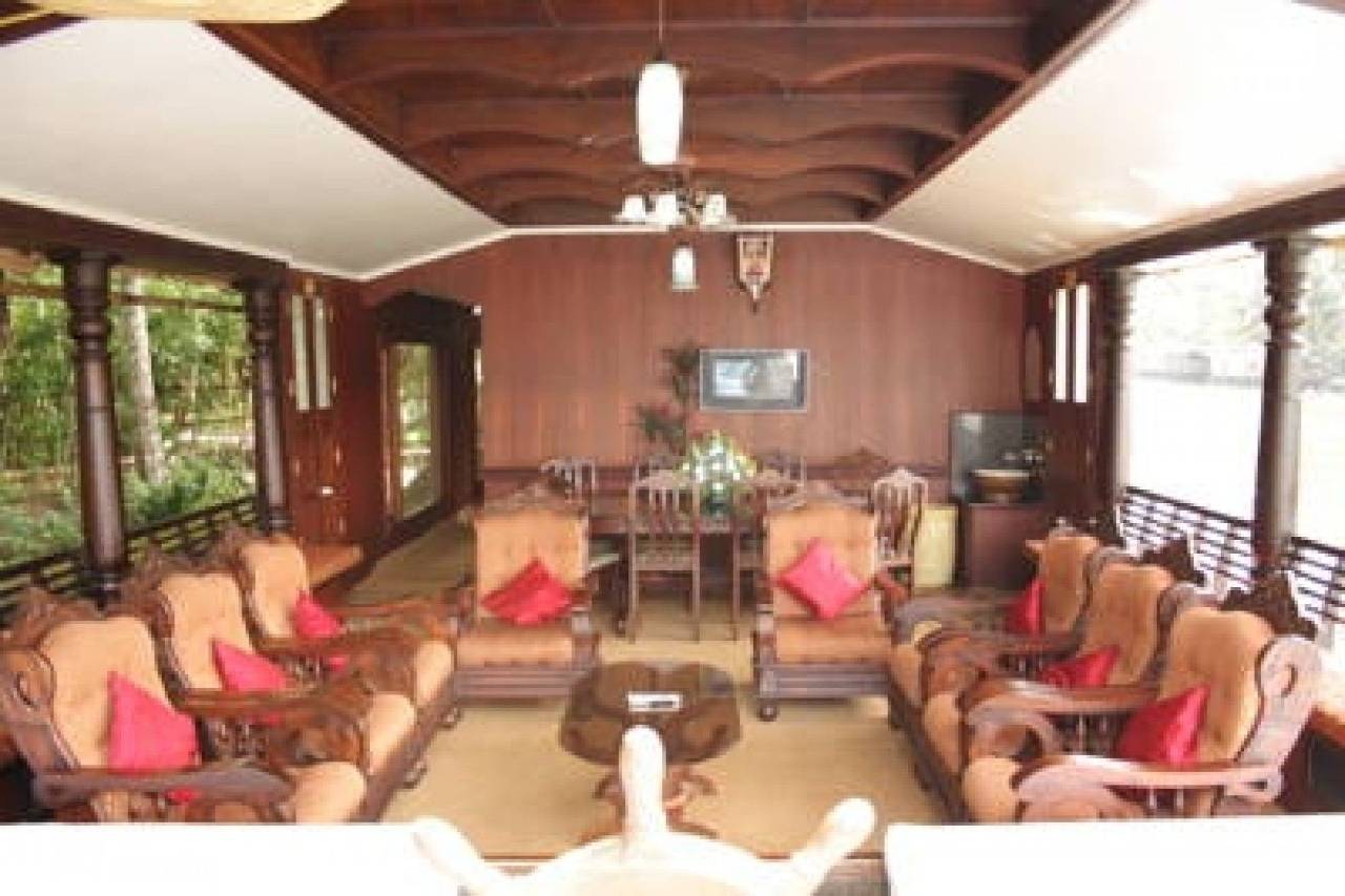 Guesthouser 3 Bhk Houseboat 9f4e 