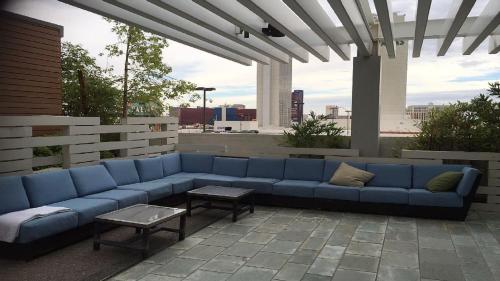 Strip Views Studio Suite 22 
