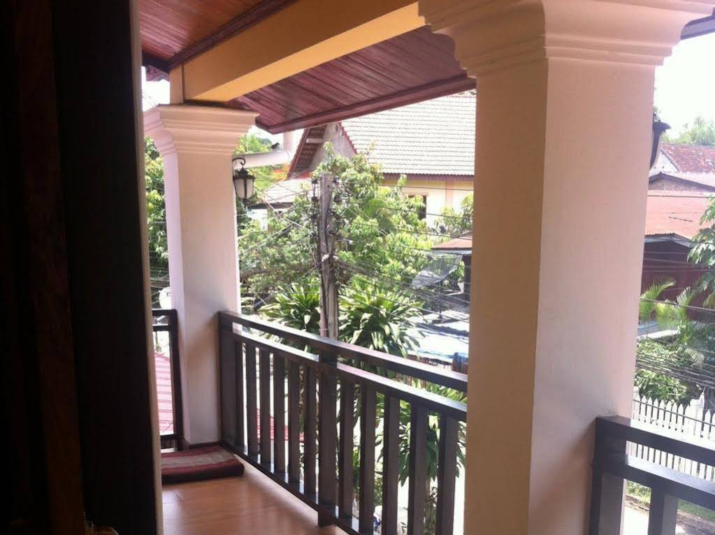 Singharat Guest House 