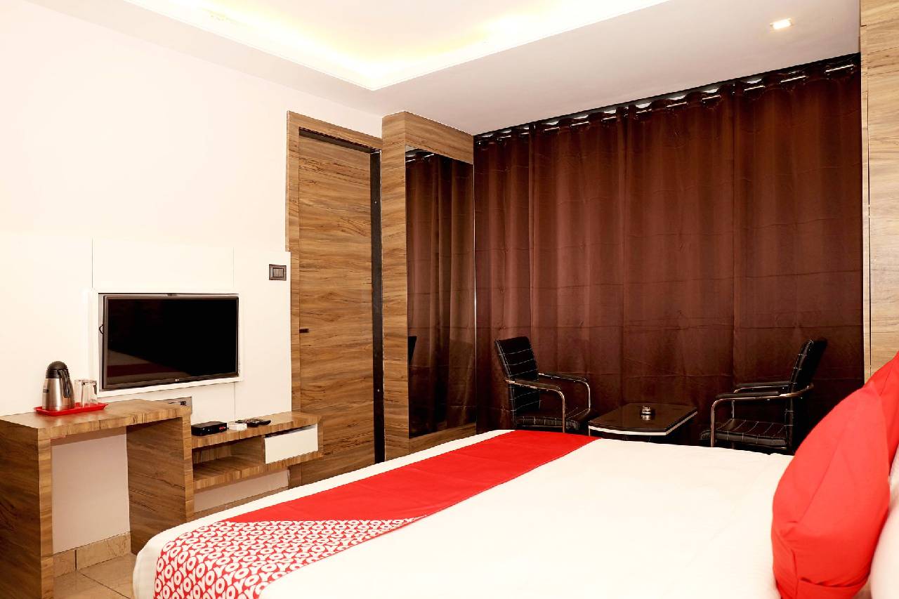 Oyo 11324 Hotel The Bentree 