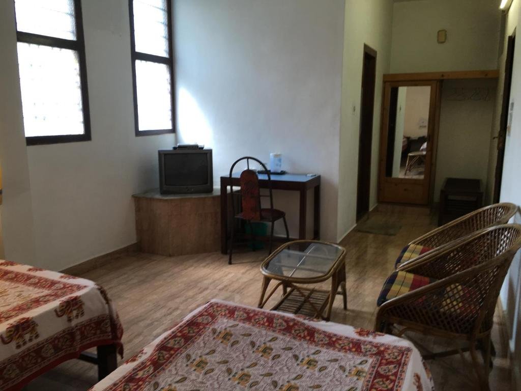 Homestead Hotel (هومستید هتل) 