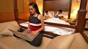 Leonia Holistic Destination 